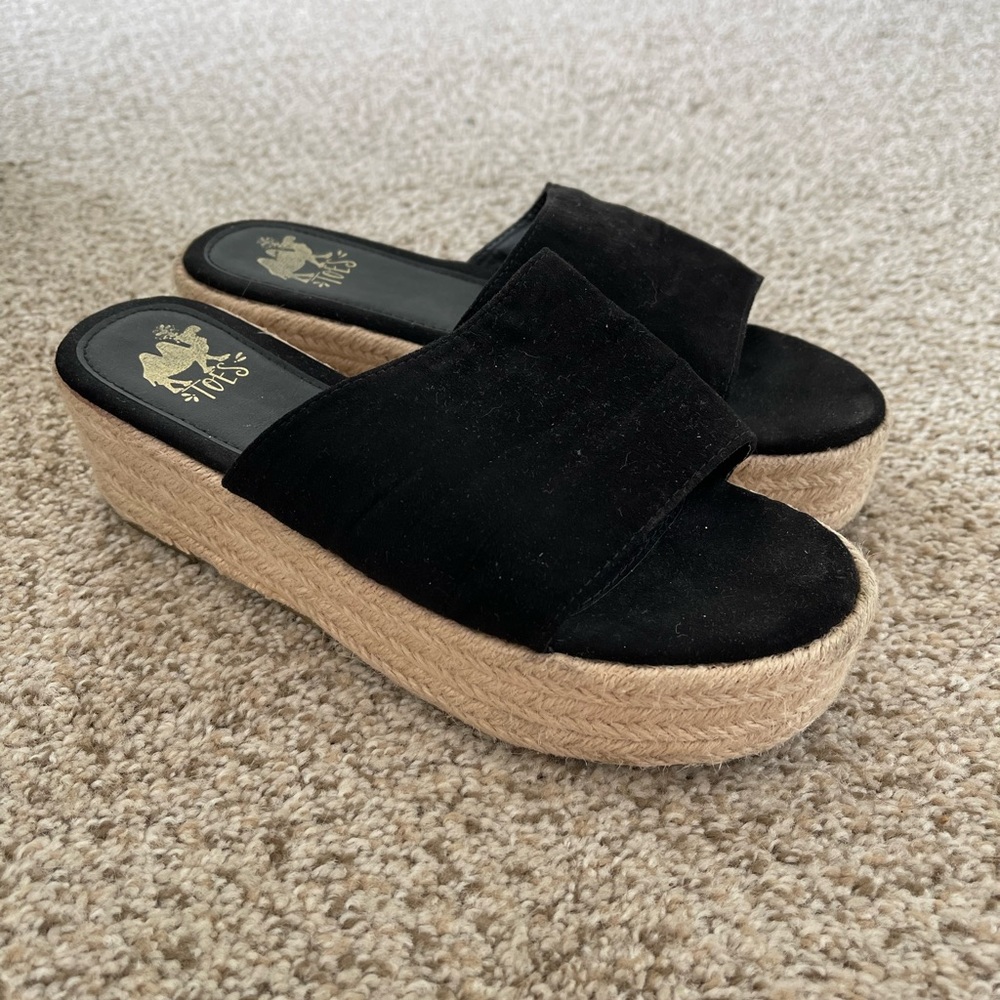 Platform women’s sandals